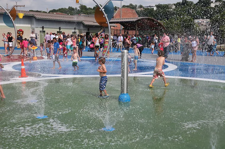 Kids playing in a splash pad